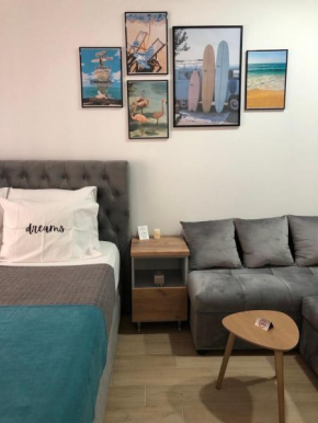Nina's Apartment